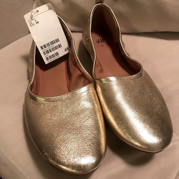 Gold Flat Shoes size 7 - Picture 2 of 5